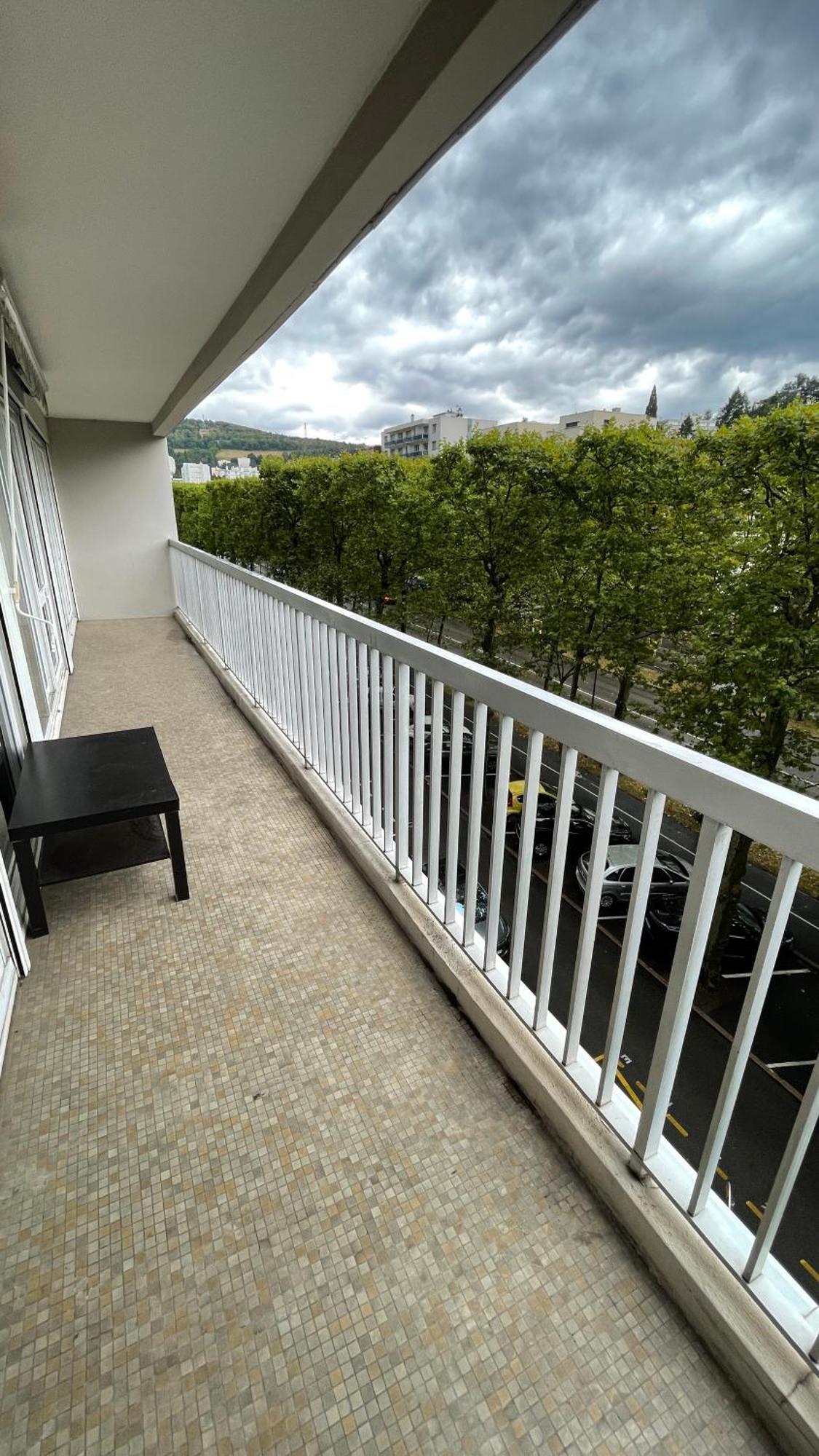 Blue Iro, Lumineux, 4 Chambres, Balcon, 105M2 Saint-Etienne  Ngoại thất bức ảnh